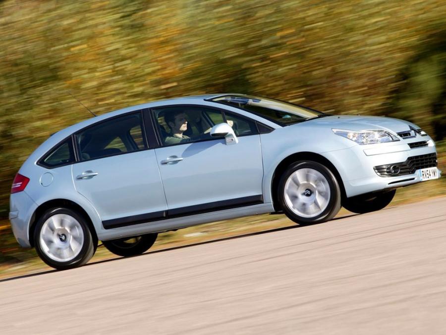  Citroen C4 Berline 2004 года  (UK) (фото 2 из 2)